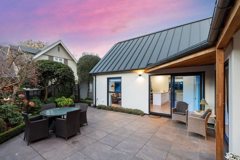 Photo of property in 44a Kotare Street, Fendalton, Christchurch, 8041