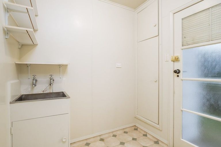 Photo of property in 12a Heta Road, Inner Kaiti, Gisborne, 4010