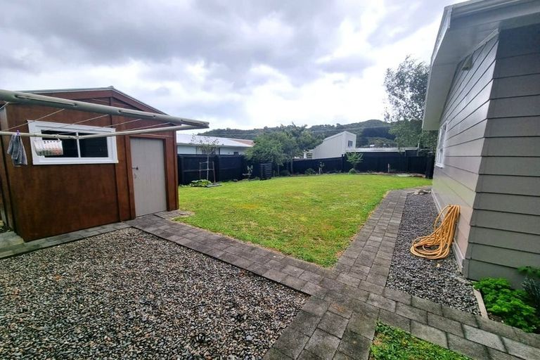 Photo of property in 17 Weymouth Grove, Wainuiomata, Lower Hutt, 5014