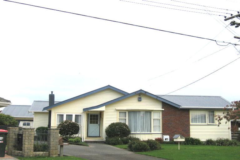 Photo of property in 11 Avalon Crescent, Avalon, Lower Hutt, 5011