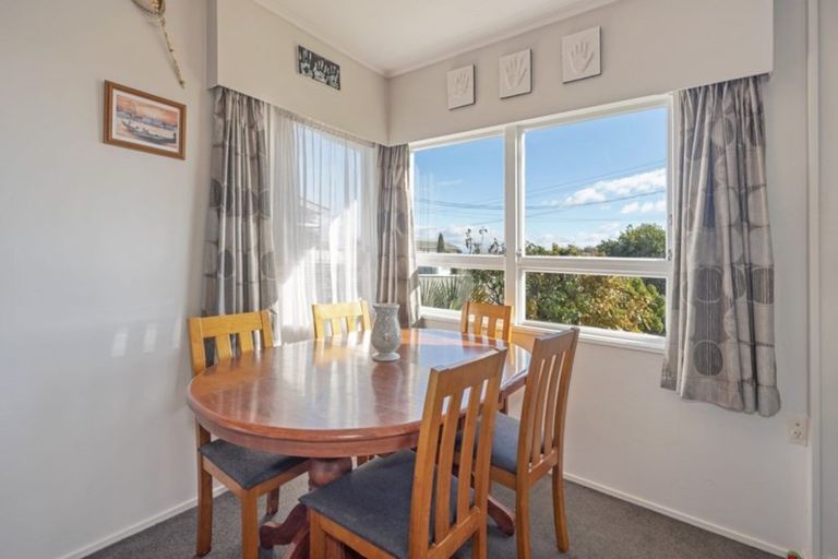 Photo of property in 8 Devon Street, Stoke, Nelson, 7011