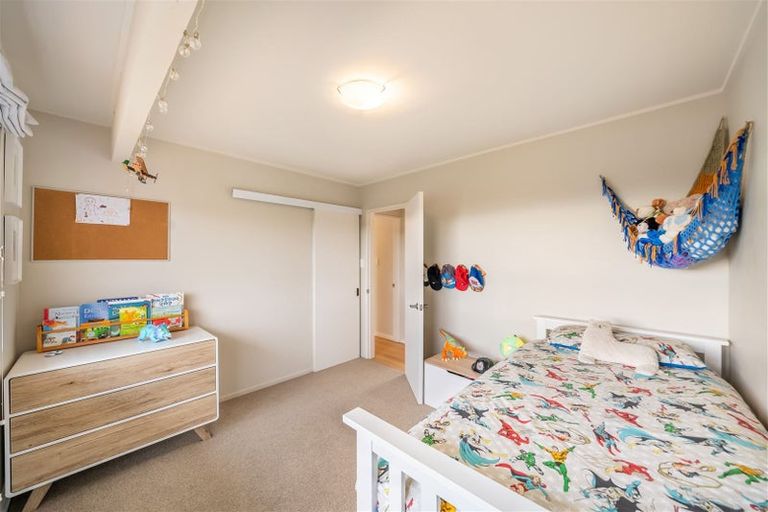 Photo of property in 86 Mercury Way, Whitby, Porirua, 5024