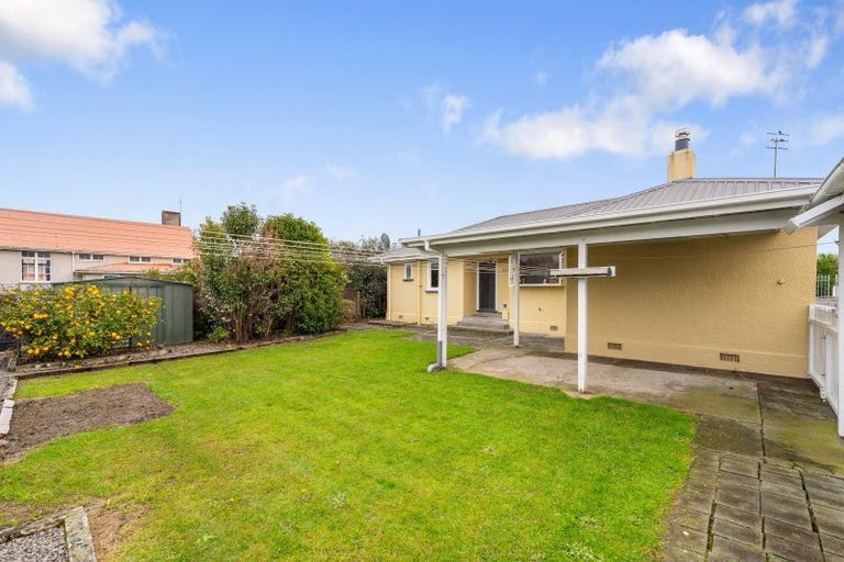 Photo of property in 17 Grey Street, Feilding, 4702