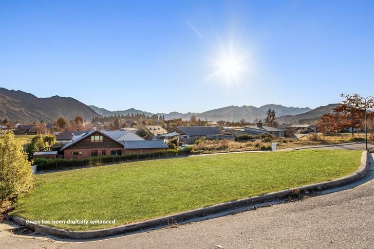Photo of property in 6 Ansted Place, Wanaka, 9305