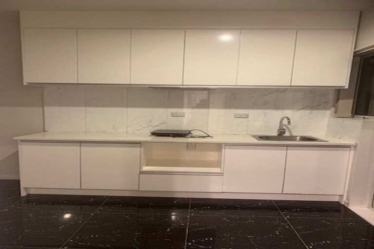 Photo of property in 76 Castlederg Drive, Flat Bush, Auckland, 2019
