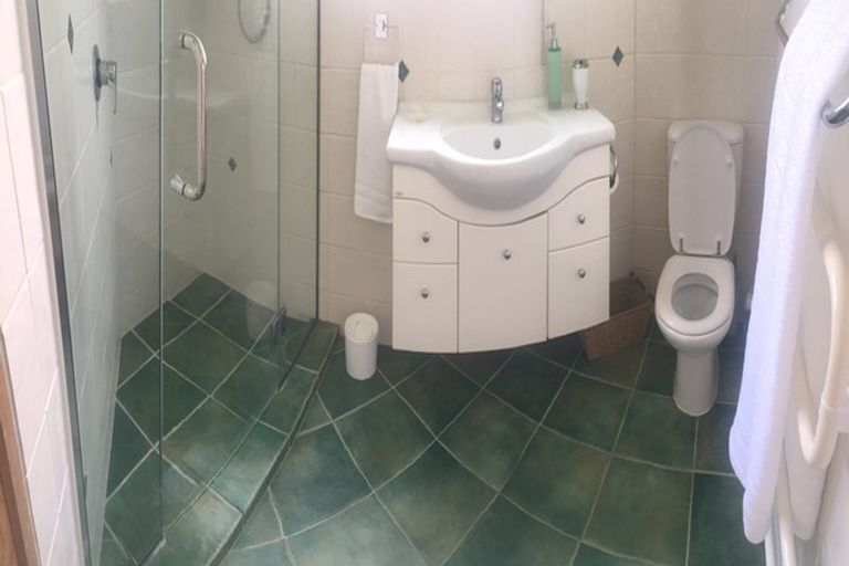 Photo of property in 17 Harbour View Road, Onerahi, Whangarei, 0110