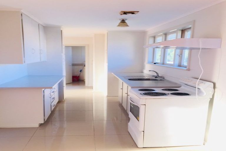 Photo of property in 12 Olive Street, Manurewa, Auckland, 2102