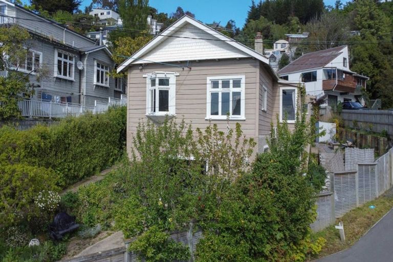 Photo of property in 22 Motu Street, Saint Clair, Dunedin, 9012