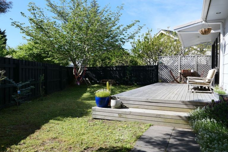 Photo of property in 6 Rodney Grove, Paraparaumu, 5032