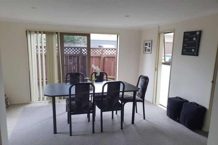 Photo of property in 16 Merlot Lane, Pukekohe, 2120