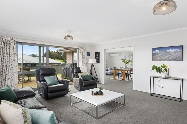 Photo of property in 3 Heasley Lane, Mosgiel, 9092