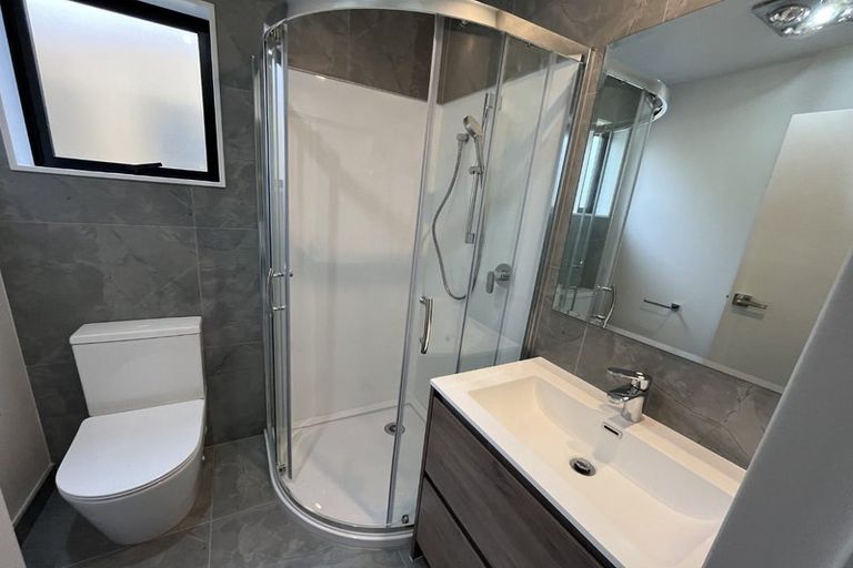 Photo of property in 10/241 Don Buck Road, Massey, Auckland, 0614