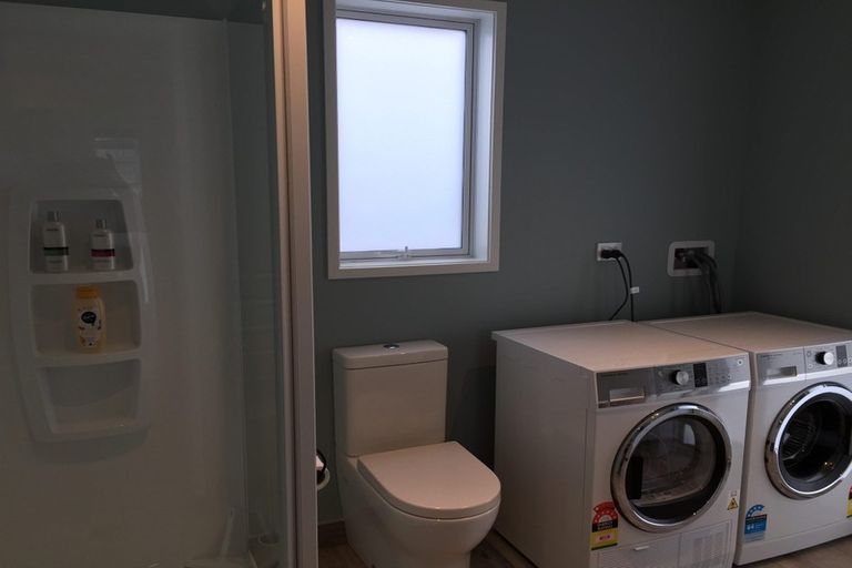 Photo of property in 1268b Whangaparaoa Road, Gulf Harbour, Whangaparaoa, 0930