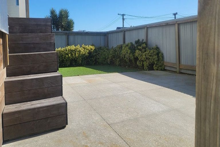 Photo of property in 1 Shackleton Street, New Brighton, Christchurch, 8061