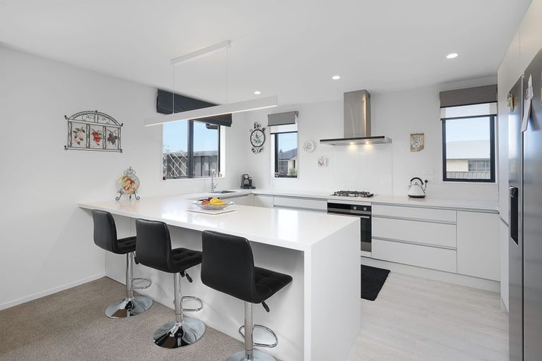 Photo of property in 10 Chandler Way, Rolleston, 7615