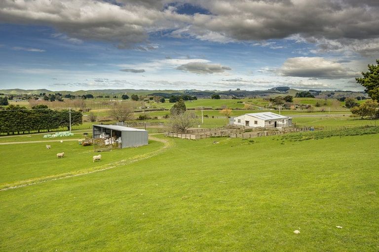 Photo of property in 226 Ongaonga Road, Waipawa, 4272