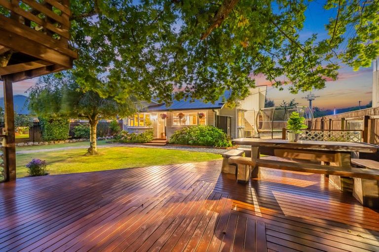 Photo of property in 77 Ward Street, Wallaceville, Upper Hutt, 5018
