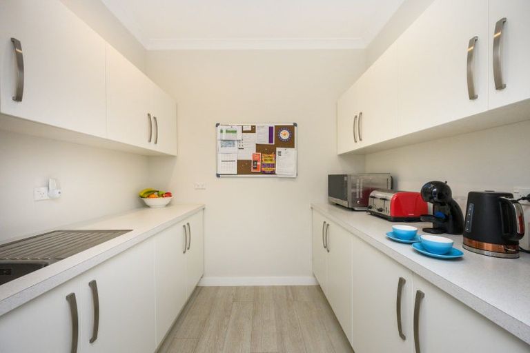 Photo of property in 5 Heritage Place, Terrace End, Palmerston North, 4410