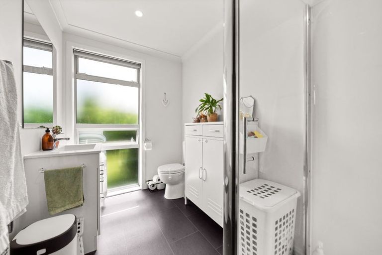 Photo of property in 22 Tuscan Lane, Martinborough, 5711