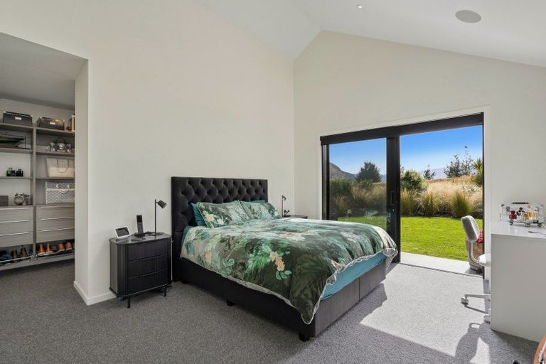 Photo of property in 3 Chimney Lane, Jacks Point, Queenstown, 9371