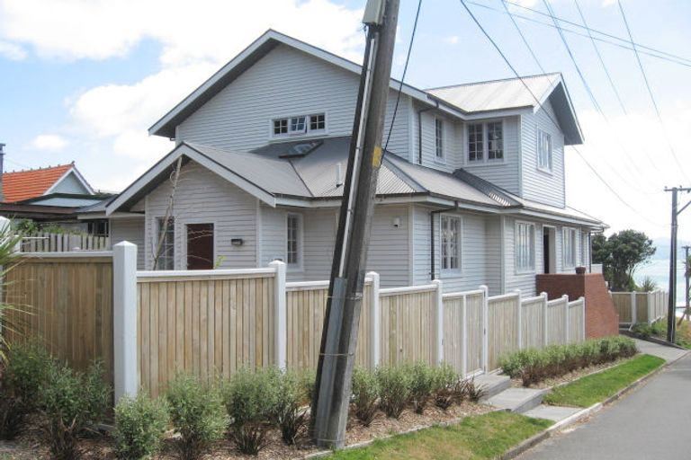Photo of property in 2 Kio Road, Hataitai, Wellington, 6021