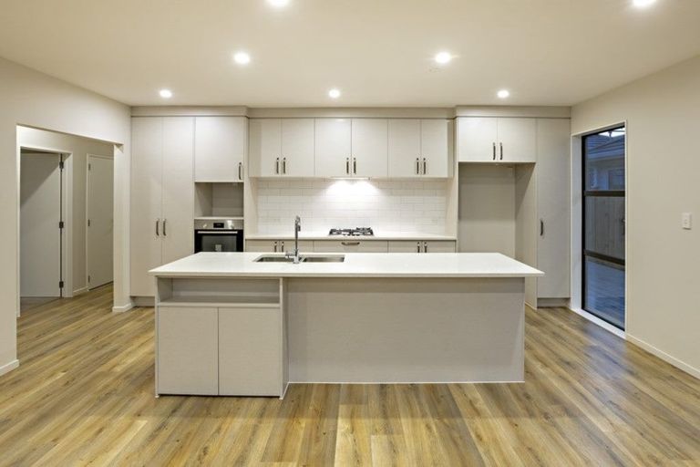 Photo of property in 26 Sapwood Crescent, Takanini, 2110