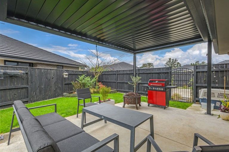 Photo of property in 11 Pearl Grove, Ashhurst, 4810