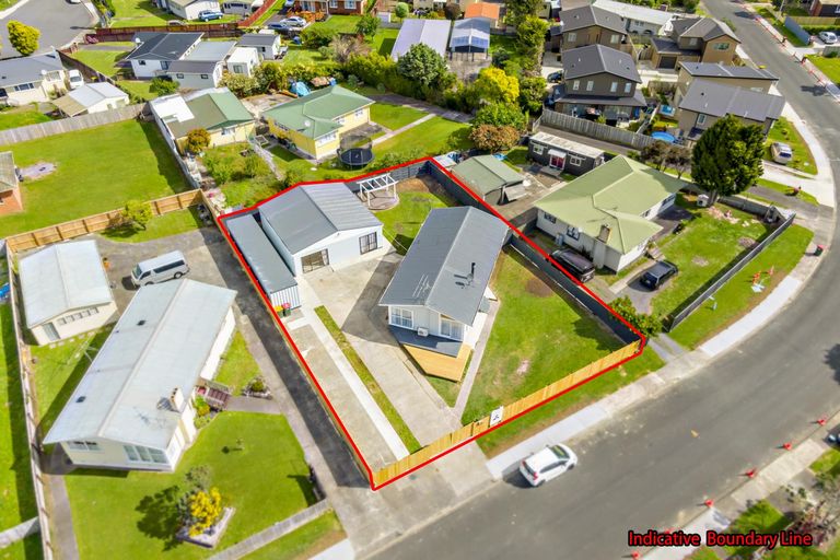 Photo of property in 24 President Avenue, Papakura, 2110