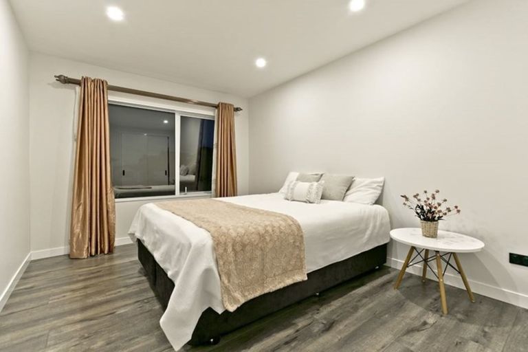 Photo of property in 91 San Valentino Drive, Henderson, Auckland, 0612