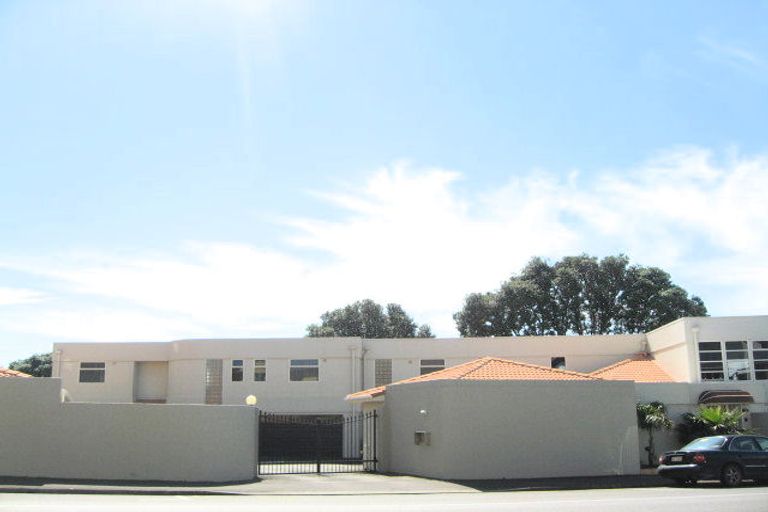 Photo of property in 7/120 Saint Aubyn, New Plymouth, 4310
