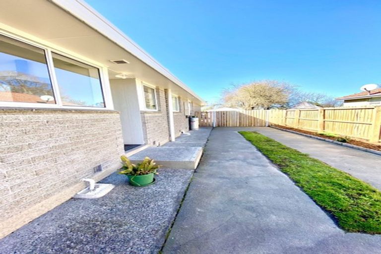 Photo of property in 33 Pensacola Crescent, Broomfield, Christchurch, 8042