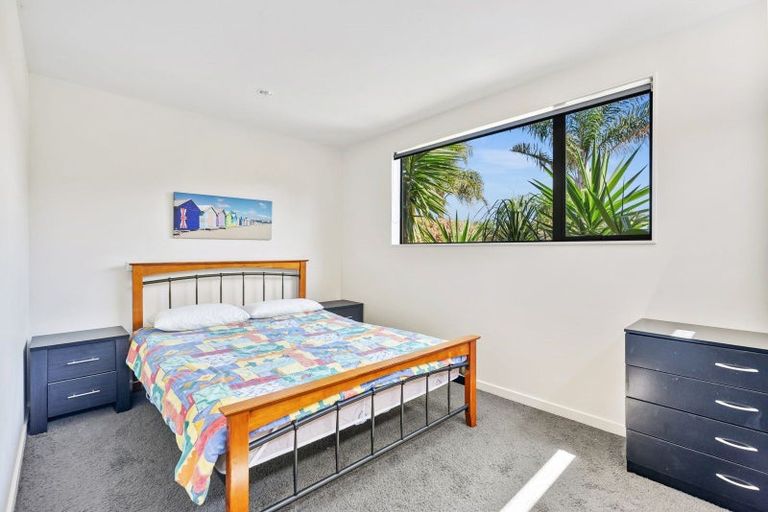 Photo of property in 1 Coral Place, Matapouri, Whangarei, 0173