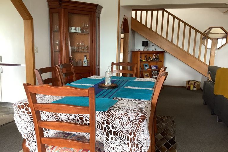 Photo of property in 2/92 Verran Road, Birkdale, Auckland, 0626