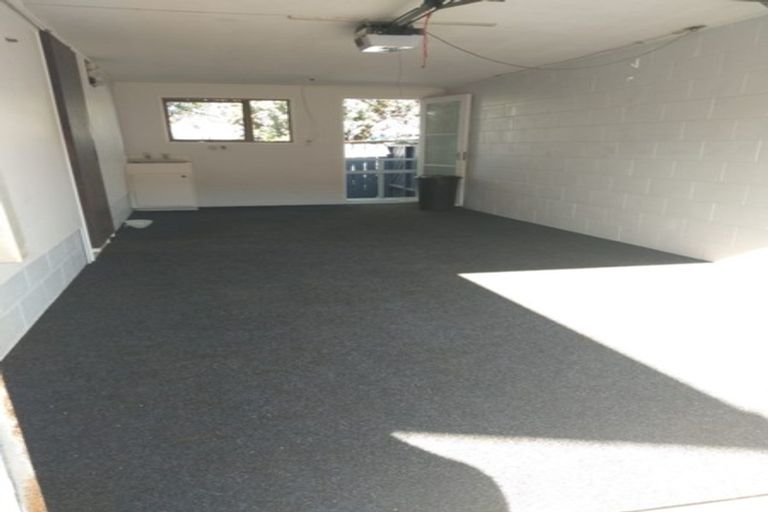 Photo of property in 1/9 Thorburn Avenue, Red Beach, 0932