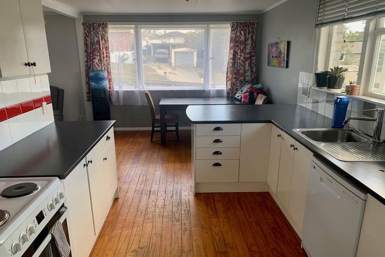 Photo of property in 1 Rangiora Crescent, Wairakei, Taupo, 3332