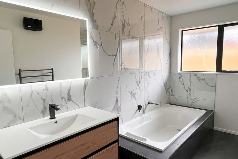 Photo of property in 31 Selfe Crescent, Burwood, Christchurch, 8083