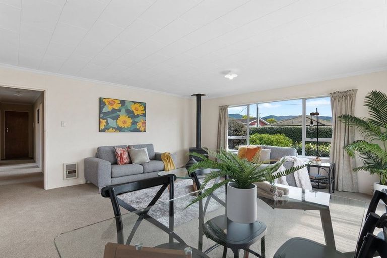 Photo of property in 1/6 Louisson Avenue, Stoke, Nelson, 7011