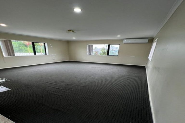 Photo of property in 3b Harrington Road, Henderson, Auckland, 0610
