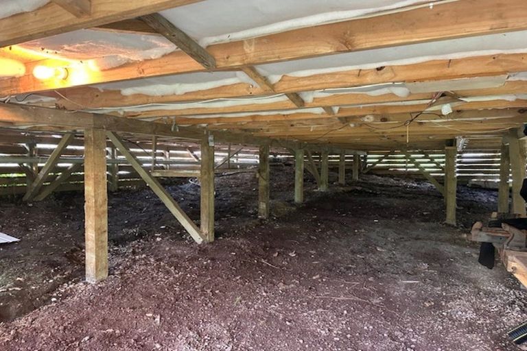 Photo of property in 21 Haruru Falls Road, Haruru, 0204