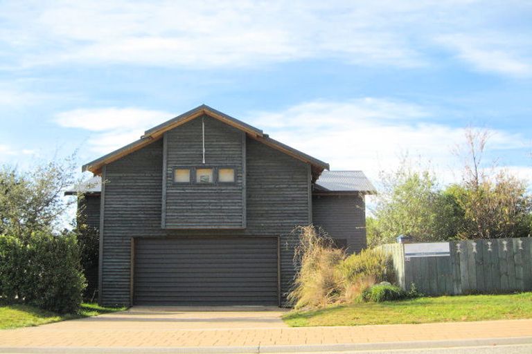 Photo of property in 84 Meadowstone Drive, Wanaka, 9305