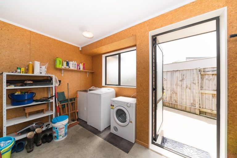 Photo of property in 10a Pegasus Place, Kelvin Grove, Palmerston North, 4414