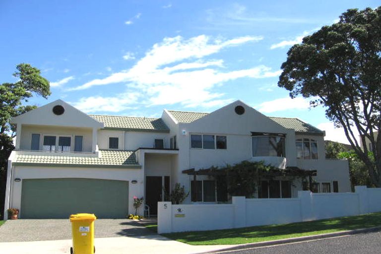 Photo of property in 5 Tui Street, Torbay, Auckland, 0630