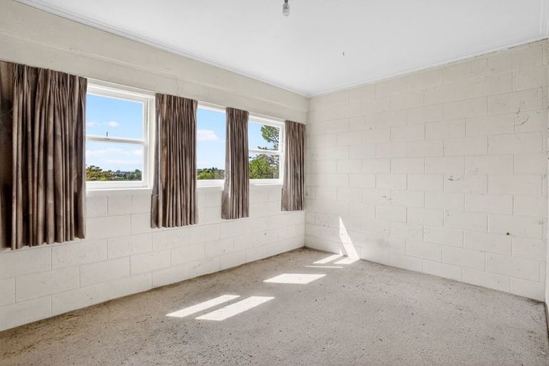 Photo of property in 5 Verran Road, Birkenhead, Auckland, 0626