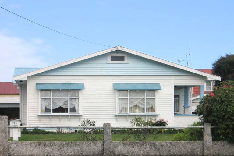 Photo of property in 43 Durham Street, Levin, 5510