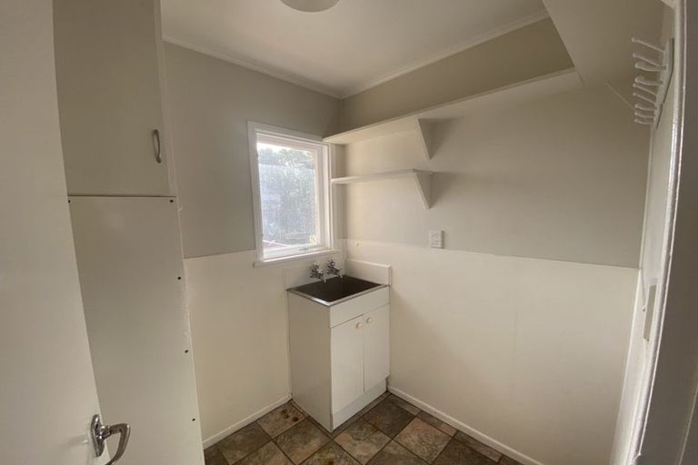 Photo of property in 58 Friedlanders Road, Manurewa, Auckland, 2102