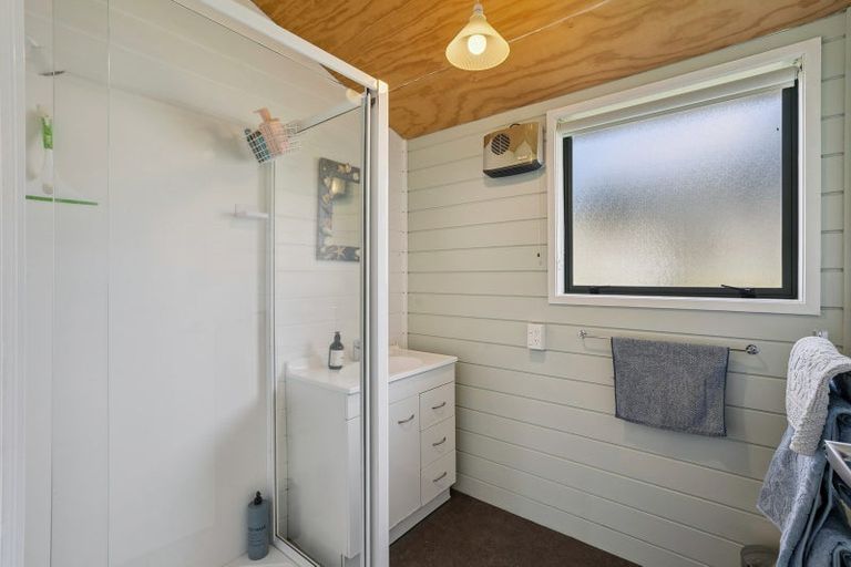 Photo of property in 2 Avon Street, Lumsden, 9730