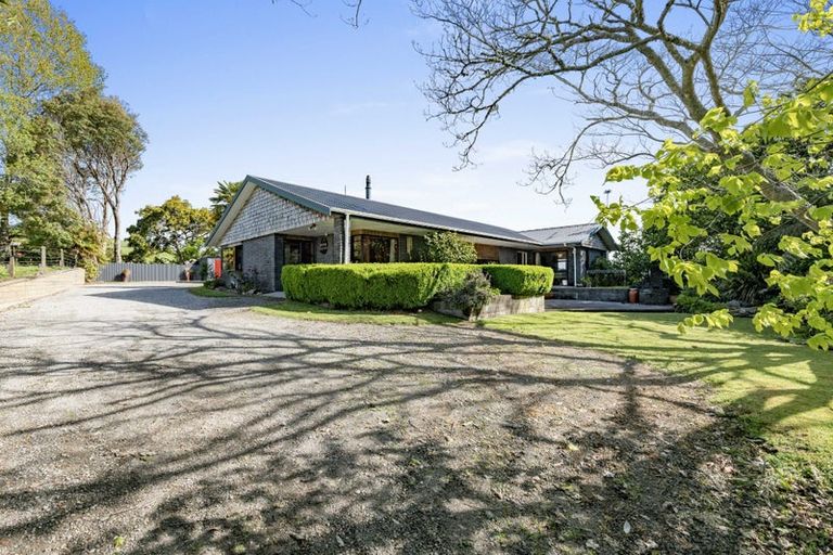 Photo of property in 92 Hickman Road, Onaero, Urenui, 4375