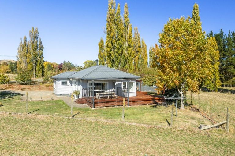 Photo of property in 472 Maharakeke Road, Waipukurau, 4281