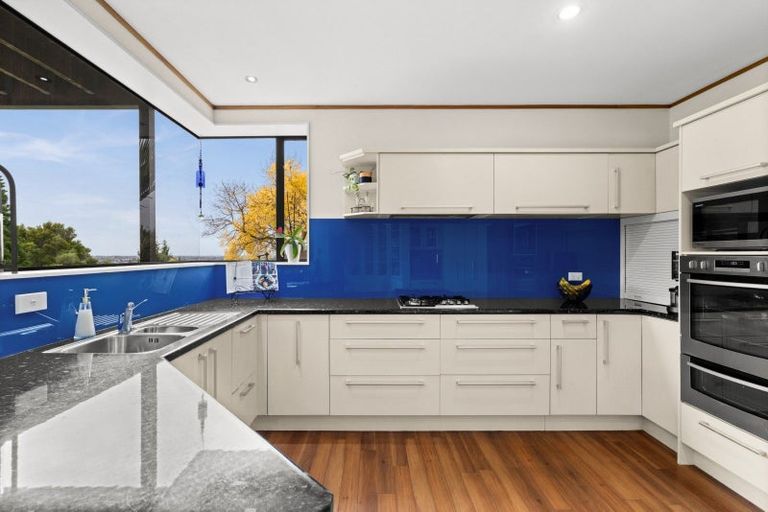 Photo of property in 16a Churchill Drive, Taradale, Napier, 4112