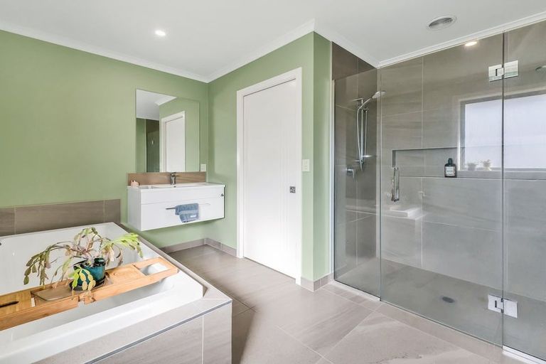 Photo of property in 31 Dalwood Crescent, Rolleston, 7614